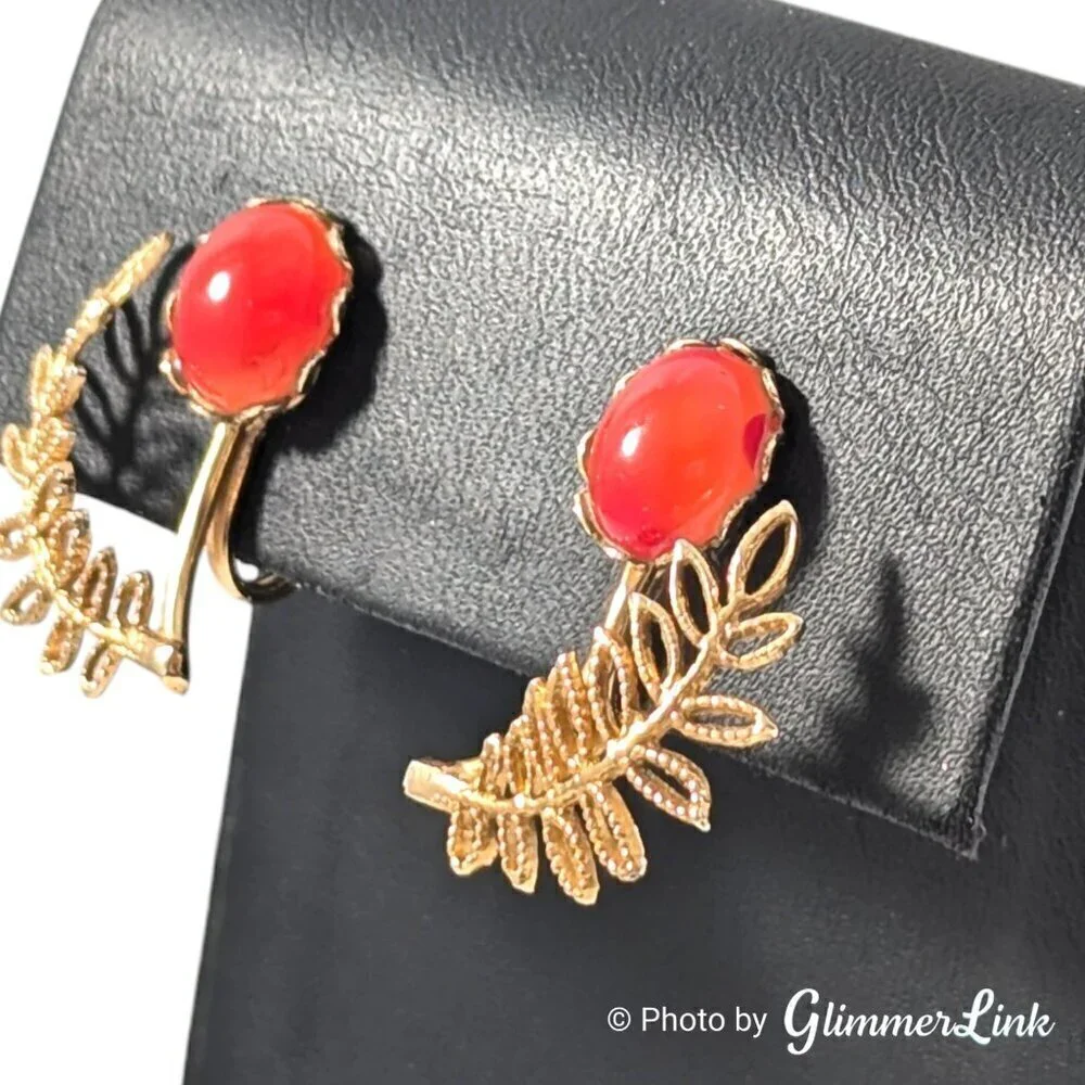 VTG Filigree Leaf Red Cabochon Gold Tone Clip On Earrings & Brooch Jewelry Set